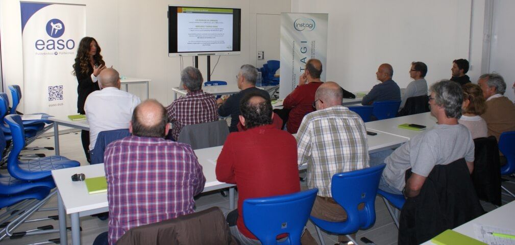 Ambilamp e Instaladores 2.0 informan sobre reciclaje y autoconsumo a los instaladores guipuzcoanos