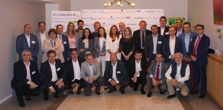 Asistentes de diferentes asociaciones al taller de reflexión sectorial