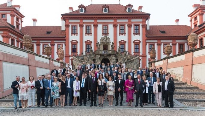 Hager y Nou Grup celebran en Praga el 25 Aniversario de su Convención Anual