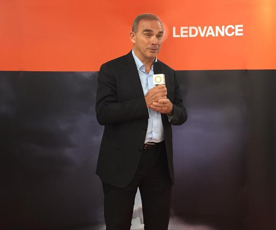 Cristóbal Ripoll durante una intervención de Ledvance