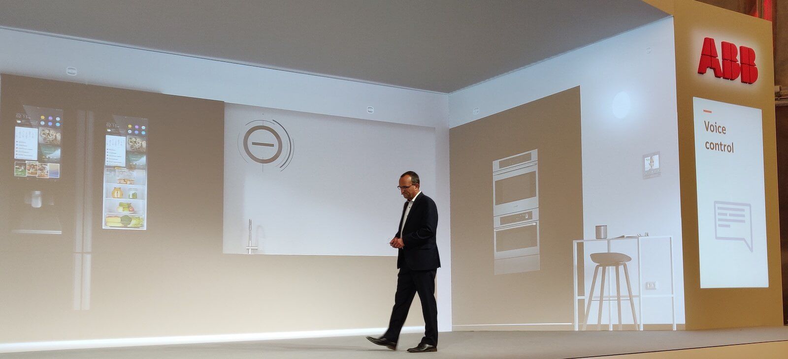 Presentación Oliver Iltisberger en IFA 2019 ABB Smart Home