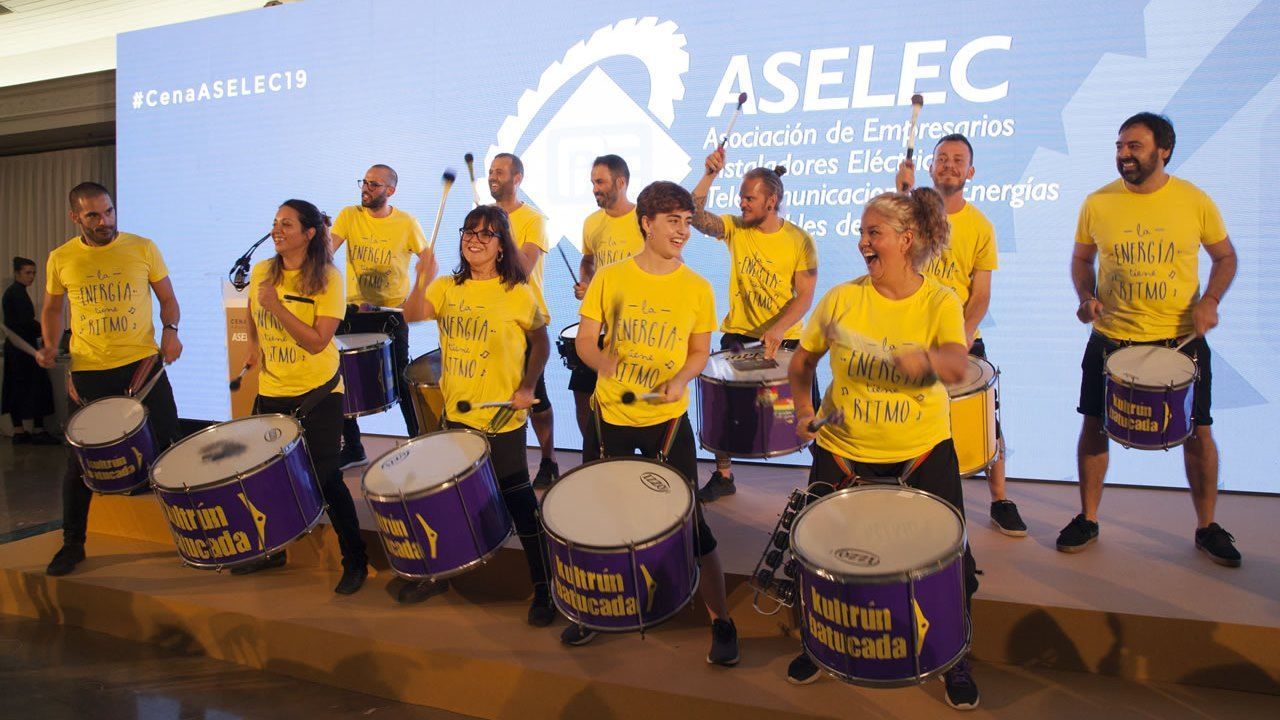 Aselec celebra su Cena Anual al ritmo de los tambores