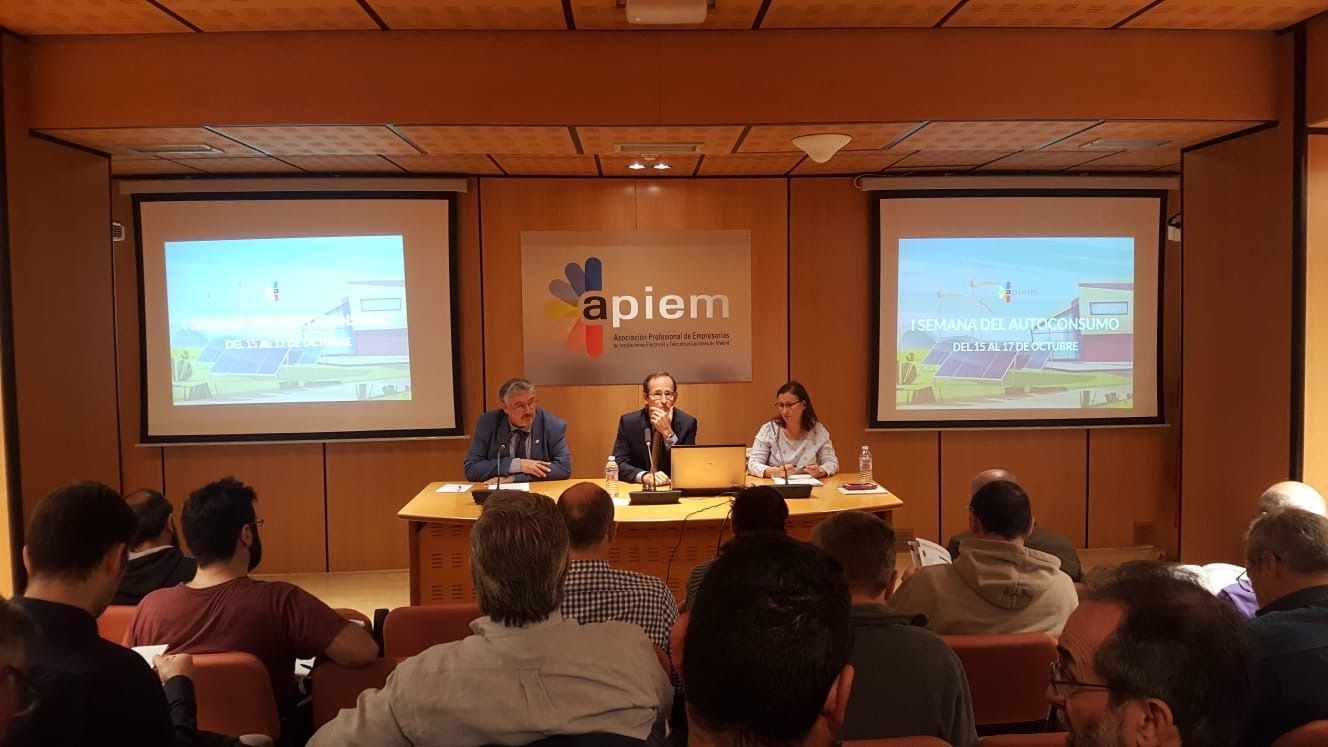 Apiem supera el millar de alumnos en su plataforma de formación online