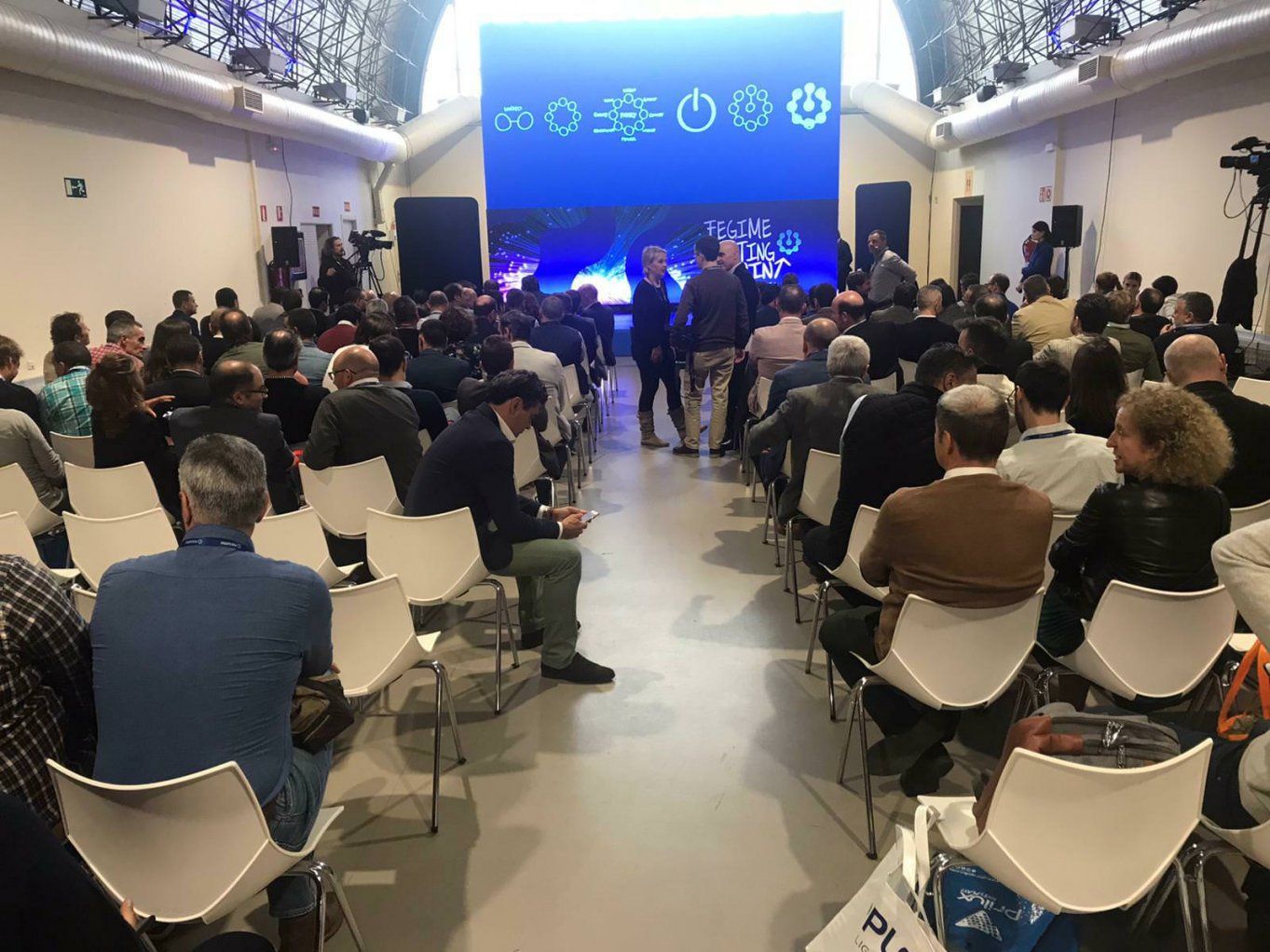 Momentos antes de iniciar la presentación del Fegime Meeting Point 2019