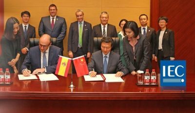 UNE e IEC acuerdo China para facilitar las exportaciones
