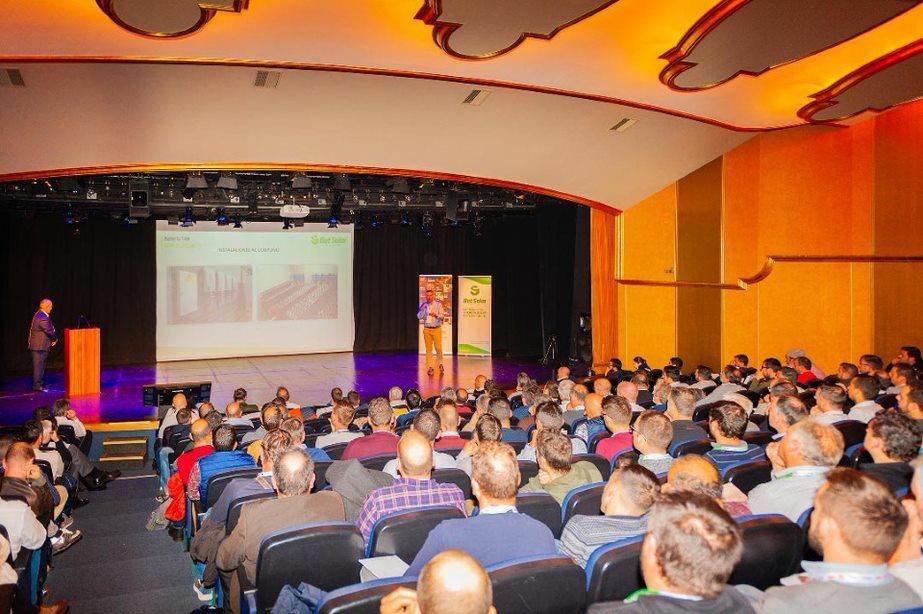 Exposolar reúne a 300 profesionales del sector en Palma de Mallorca