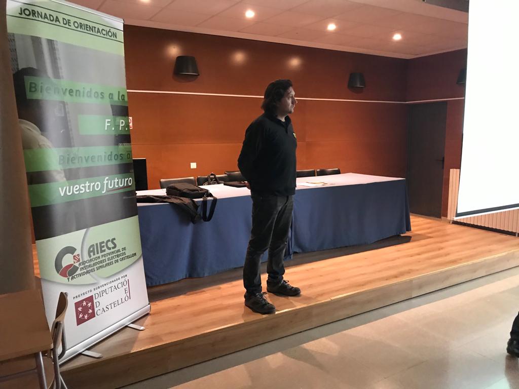 Aiecs culmina un proyecto divulgativo sobre la Formación Profesional y el acceso a la profesión de instalador 