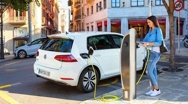 Las matriculaciones de eléctricos deberán triplicarse en 2020 para cumplir con los objetivos de Transición Ecológica