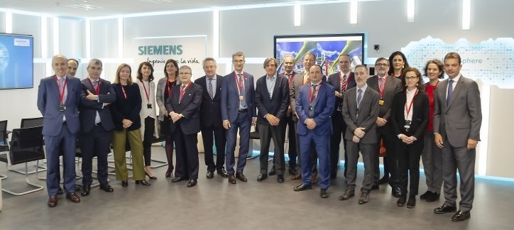 Siemens muestra a empresarios químicos cómo aplicar la digitalización en su sector