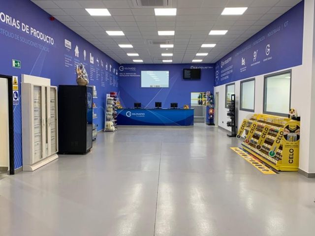 Grupo Electro Stocks estrena nuevo punto de venta en A Coruña