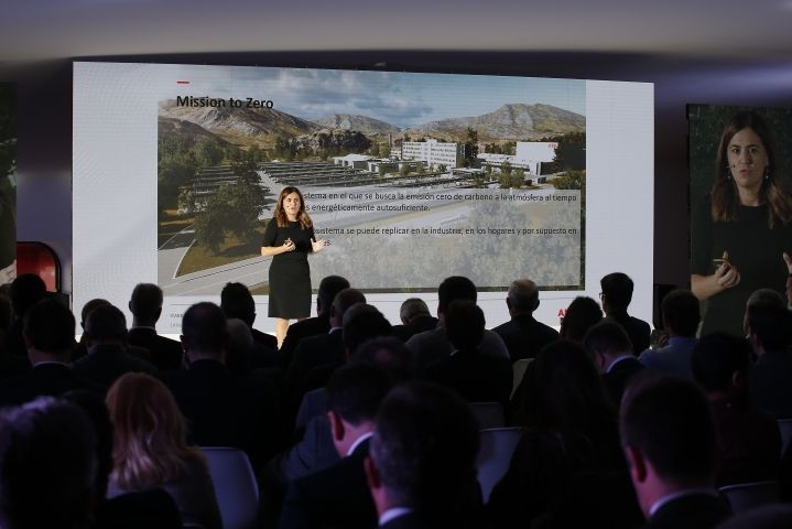 ABB recorre España con su Universo de Soluciones Digitales para la Distribución de la Energía