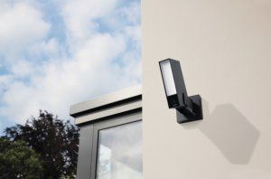 Videocámara de exterior Netatmo, perteneciente al grupo Legrand