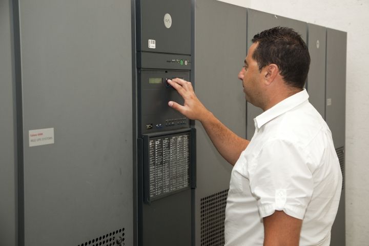 Schneider Electric ayuda a la ONCE a maximizar la disponibilidad de sus equipos