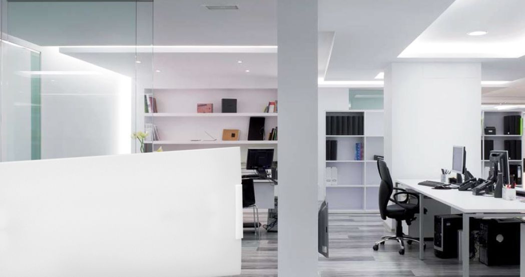 Legrand estrena nuevas referencias en luminarias de alumbrado de emergencia con tecnología led