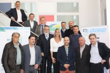 Foto de Grupo. Desayuno sobre Reciclaje de Residuos. Granada 11 de marzo de 2020