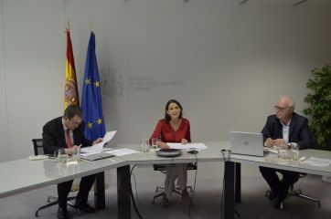 La ministra de Industria sitúa a las pymes como centro y motor de la recuperación económica