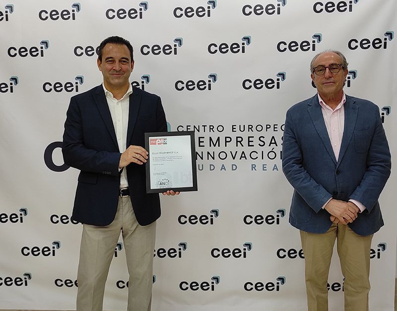 CEEI Ciudad Real entrega a Electrozemper el Sello de Empresa Innovadora de Base Tecnológica
