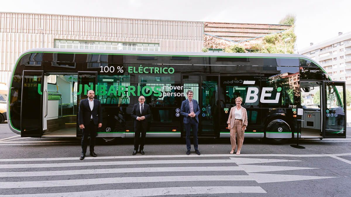 Siemens equipa el nuevo ie Tram de Irizar e-Mobility para Vitoria, con su sistema OptiboardTM
