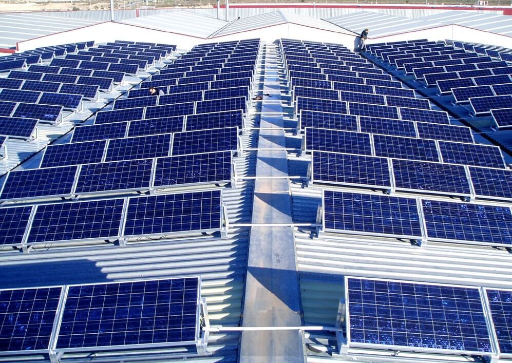 Una estrategia para que el sector fotovoltaico lidere la modernización del tejido industrial