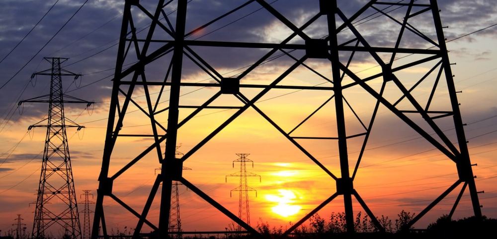 La deuda del sistema eléctrico se situó en 5.727 millones de euros en 2024, un 27,2 % menos que en 2023