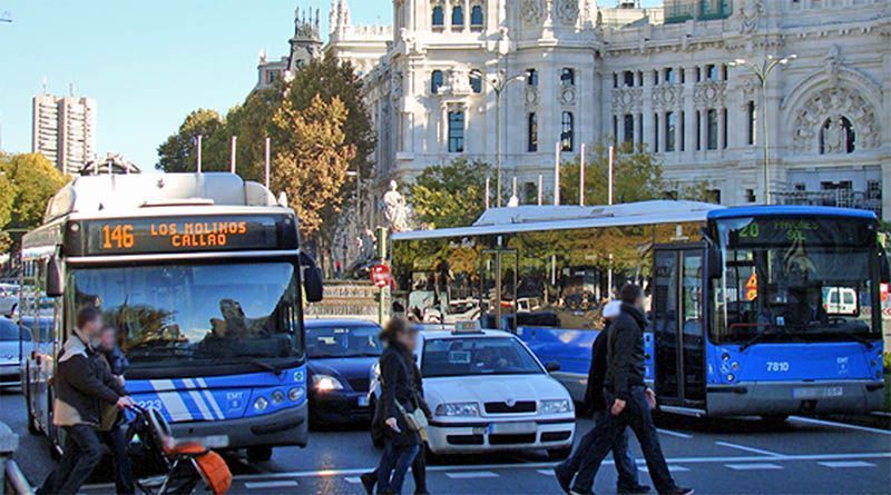 Aedive se lamenta del doble gravamen previsto por el Gobierno para los puntos de recarga