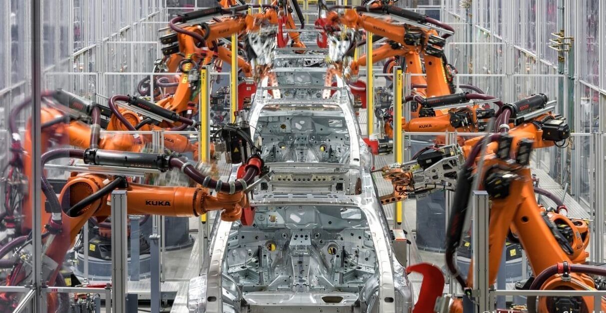 Se fabrican casi tantos vehículos eléctricos como híbridos