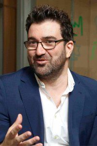 Javier Arbués director de Distribución Eléctrica de Schneider Electric