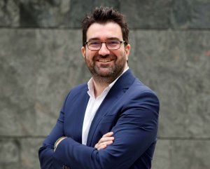 Javier Arbués director de Distribución Eléctrica de Schneider Electric