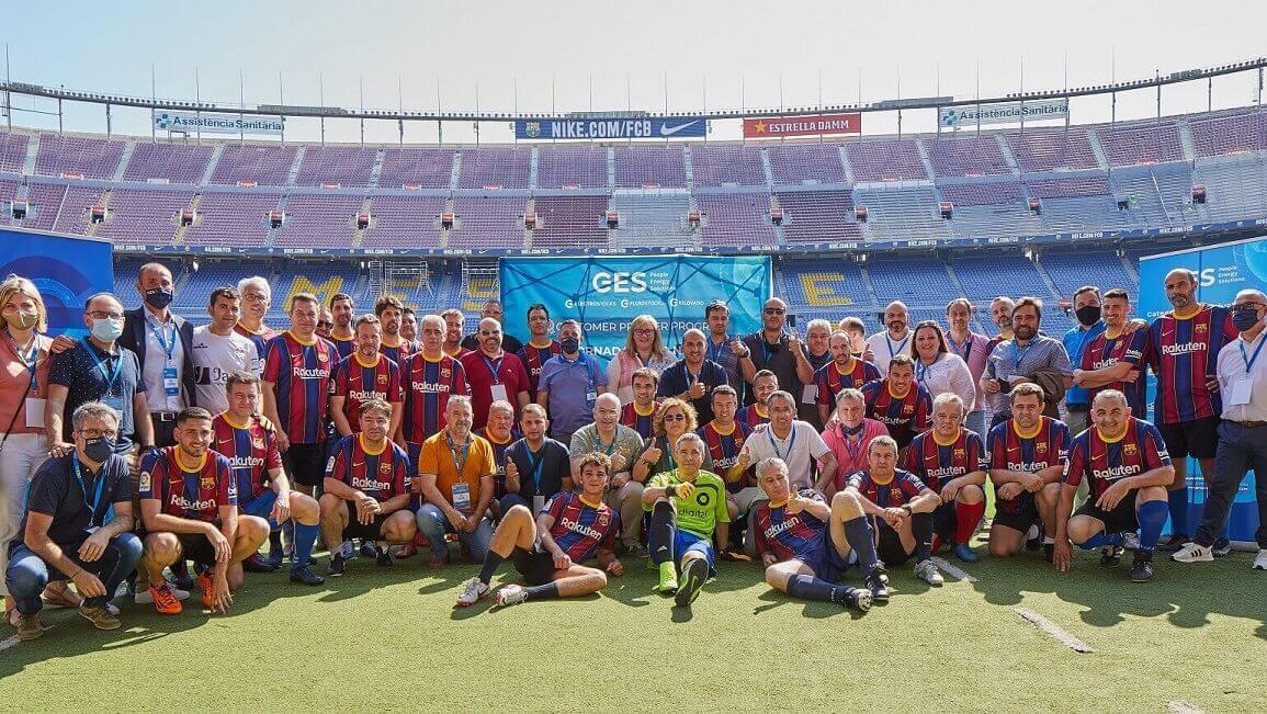 Instaladores seleccionados por GES emulan a Messi