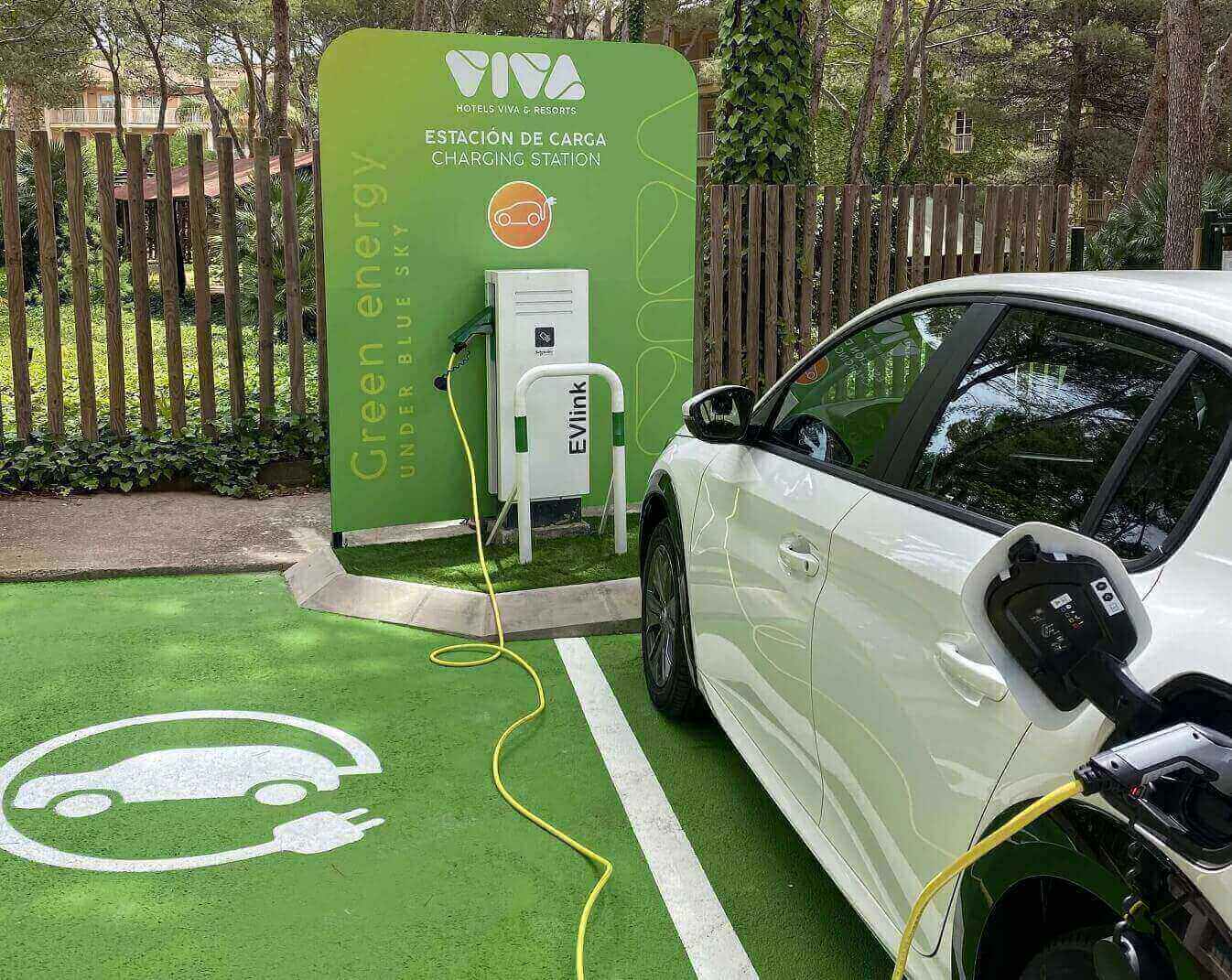 Hotels Viva apuesta por las soluciones de movilidad eléctrica de Schneider Electric