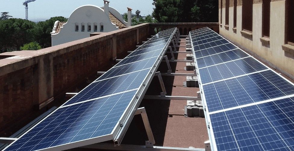 La CNMC valora cómo debe ser el reparto de la energía en el autoconsumo colectivo