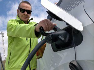 Adriano Mones, Presidente de AEDIVE