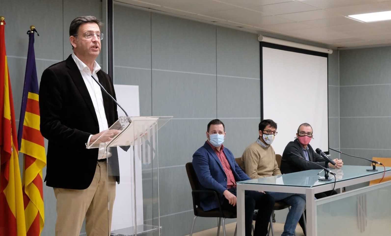 Acuerdo para el desarrollo de microcomunidades energéticas en el polígono industrial sede de Asinem