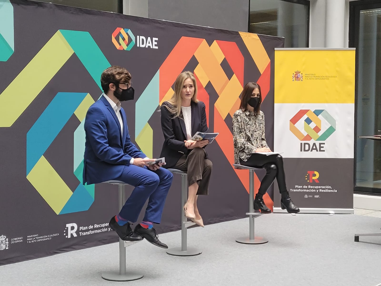 Sara Aagesen y Joan Groizard, durante el acto de presentación