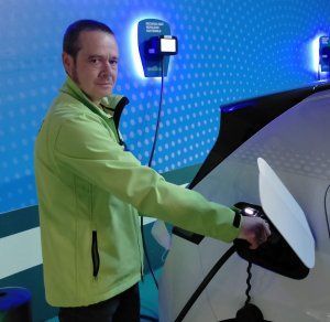 Adriano Mones, Presidente de AEDIVE