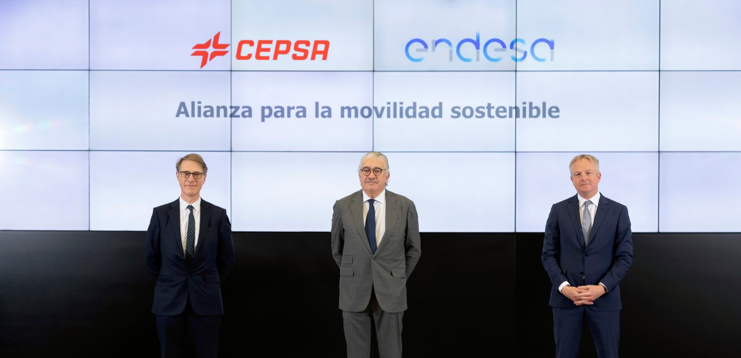 Cepsa y Endesa sellan la primera gran alianza para acelerar la movilidad eléctrica en España y Portugal