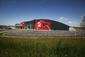 Ledvance ilumina el circuito de karts cubierto más grande del mundo