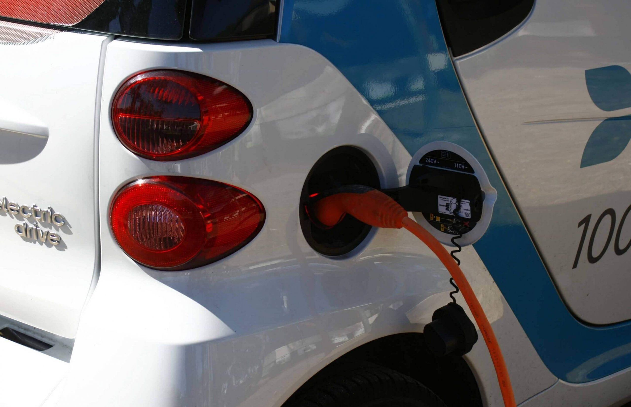 Cómo innovar en el reciclaje de baterías de vehículos eléctricos e incorporando la inteligencia artificial