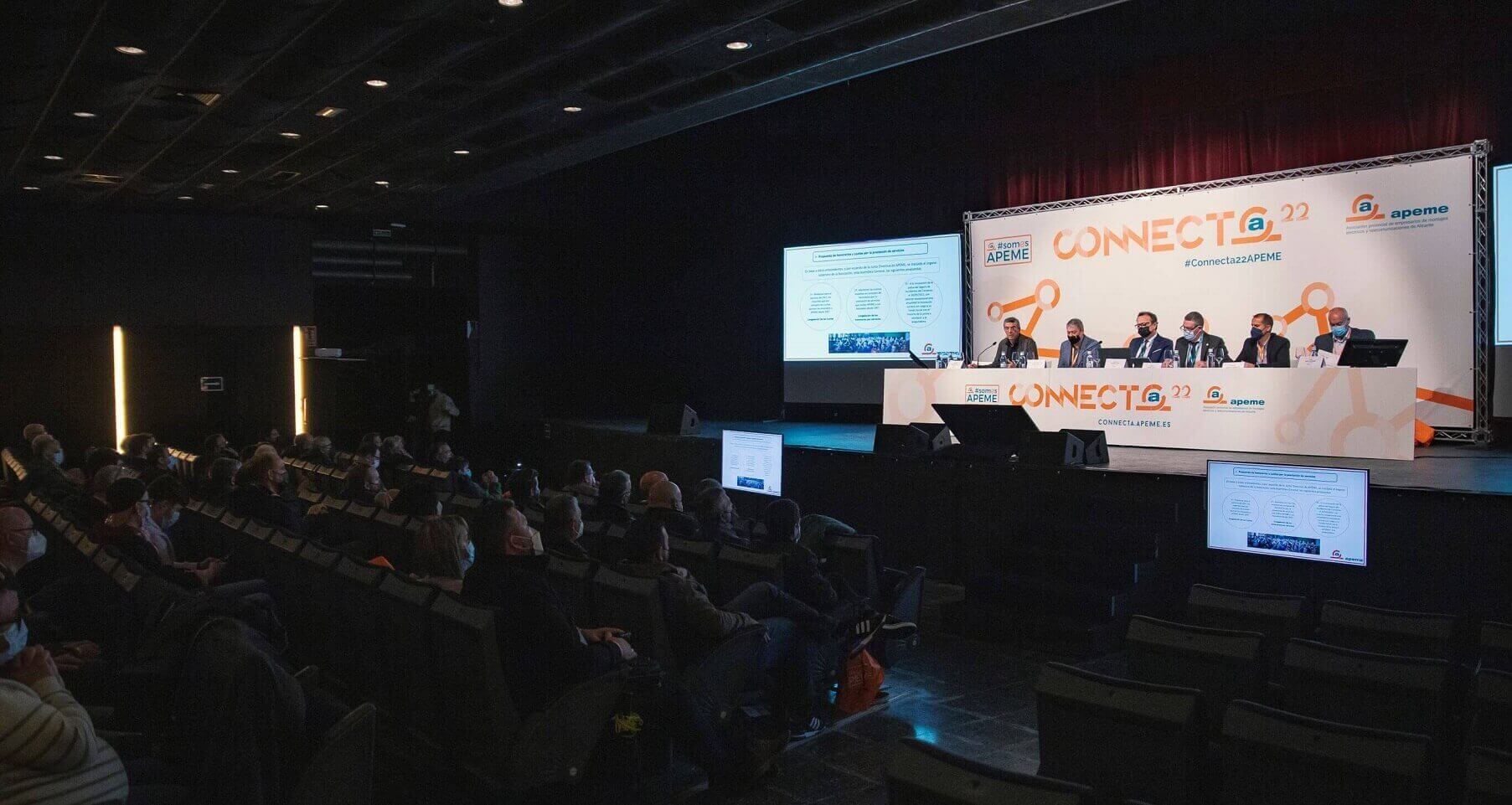 Más de 400 profesionales celebran la vuelta a la presencialidad de Connecta 22, en Terra Mítica