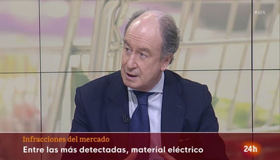 Alfredo Berges, durante su intervención en el Canal 24 Horas, de Televisión Española