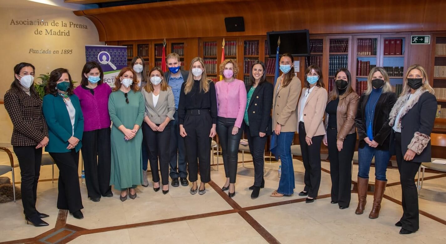 Foto de grupo del Primer Encuentro de Directivas del Sector Eléctrico