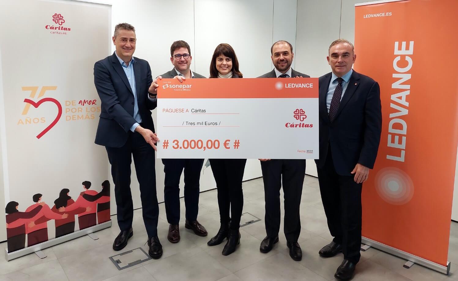 Ledvance y Sonepar donan 3.000 euros a Cáritas para las víctimas de la invasión rusa a Ucrania