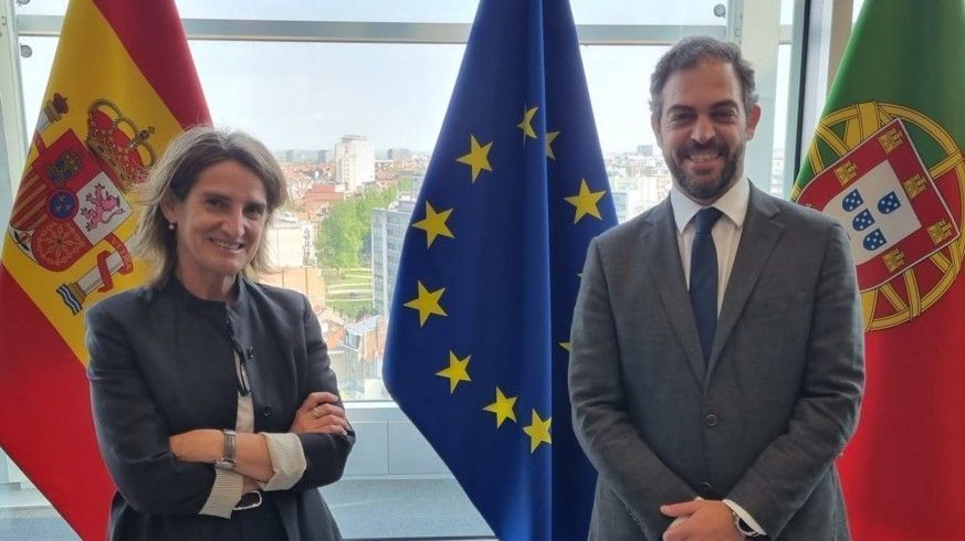 Teresa Ribera y su homólogo portugués, Duarte Cordeiro