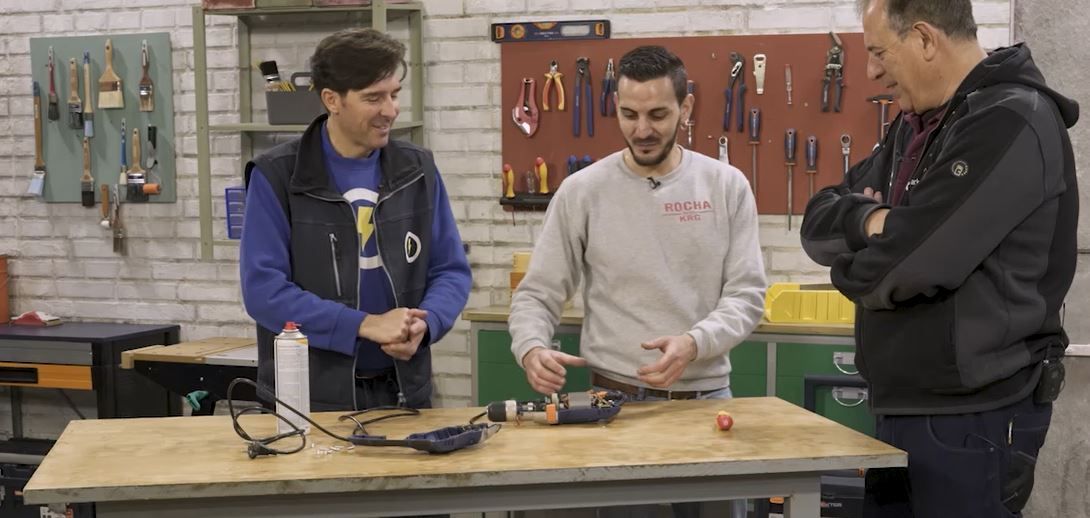 Youtubers del sector eléctrico y del bricolaje recomiendan el reciclaje de herramientas eléctricas