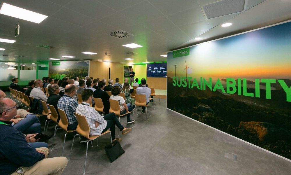 Más de 400 partners de Schneider Electric participan en los Innovation Days 2022, en Madrid