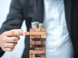 Las empresas instaladoras contratan menos con constructoras y grandes empresas para acortar los plazos de pago