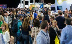 Cerca de 6.000 profesionales asisten a la primera edición de eMobility Expo World Congress, en Valencia