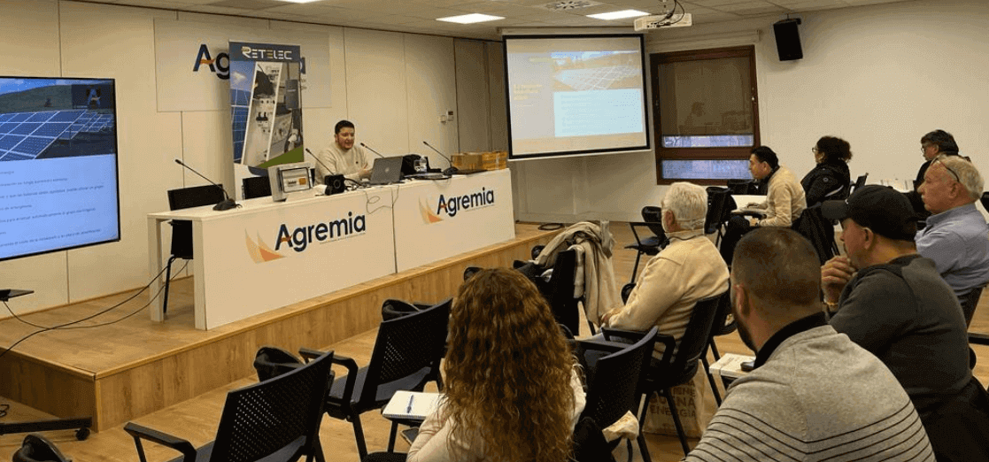Retelec congrega a instaladores de Agremia en una jornada sobre innovación en autoconsumo fotovoltaico