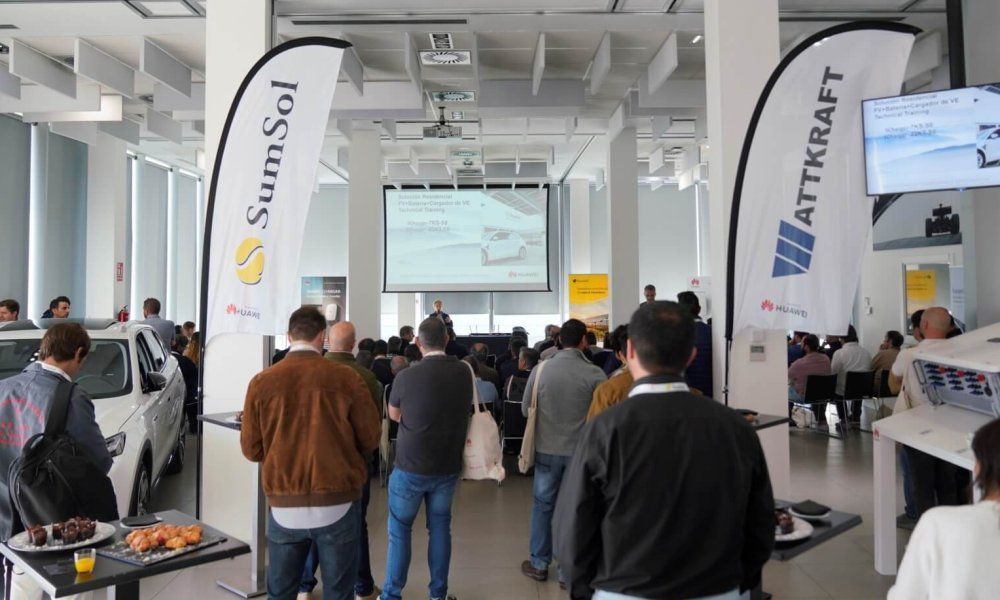 SumSol presenta en el Circuito del Jarama el ecosistema de autoconsumo residencial de Huawei FusionSolar