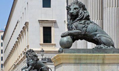 Fenie organiza una jornada con los grupos parlamentarios para debatir sobre la electrificación